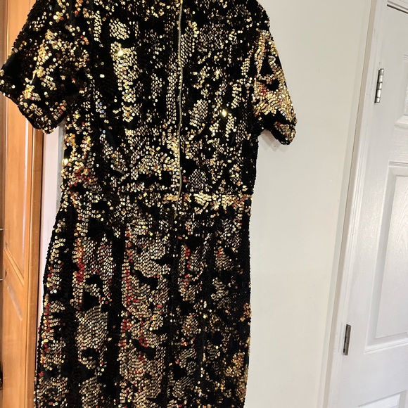 Size xl black & gold sequin dress - Picture 3 of 4